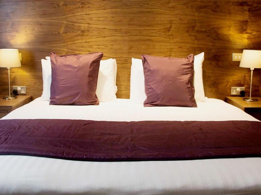 The White Hart Hotel Swindon Ngoại thất bức ảnh